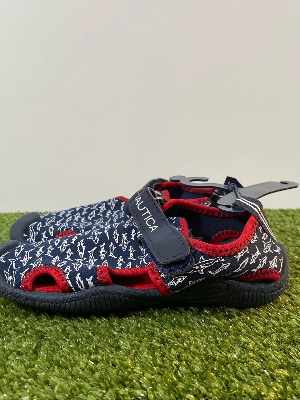 Nautica Water Shoes Little Kids Boys Girls Size 11 Blue Red Sharks Closed Toe